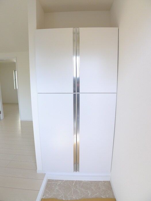 物件内観写真15　(靴箱)