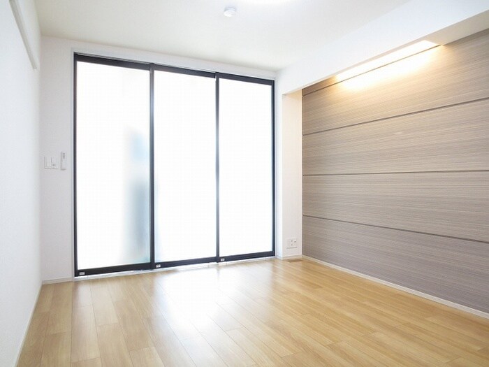 物件内観写真4　(居室)