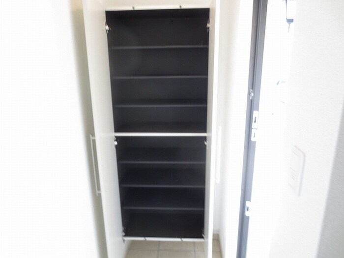 物件内観写真12　(靴箱)