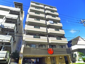 メゾンリヴァ－ベル外観写真