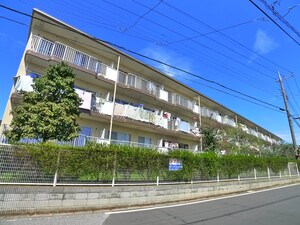 ﾛｰﾚﾙﾏﾝｼｮﾝ布施外観写真
