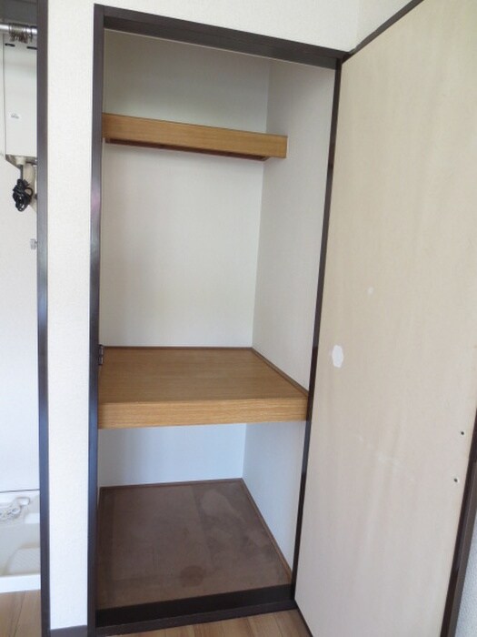 物件内観写真11　(収納)
