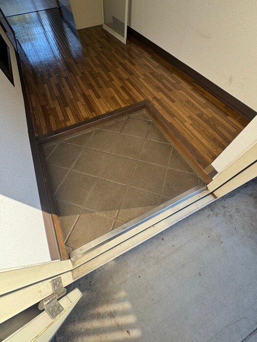 物件内観写真19　(玄関)