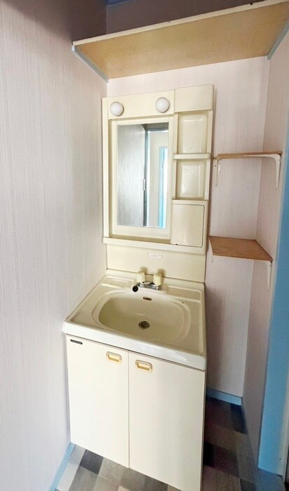 物件内観写真9　(洗面)