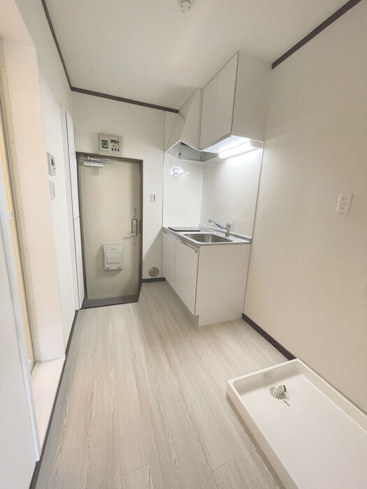 物件内観写真16　(廊下)