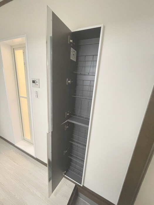物件内観写真18　(靴箱)