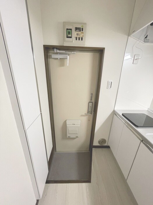 物件内観写真19　(玄関)