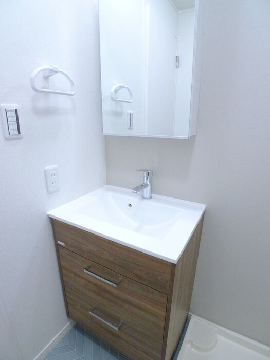 物件内観写真13　(洗面)