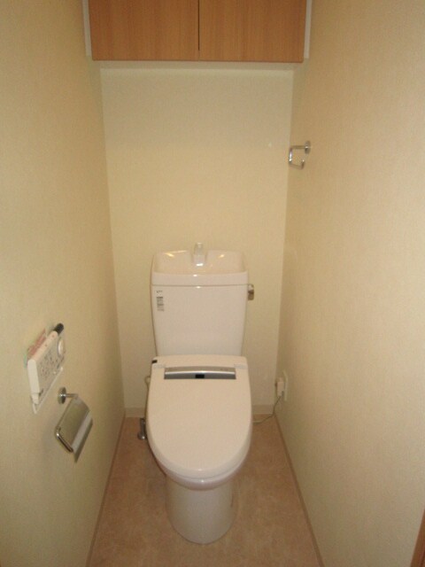 物件内観写真8　(トイレ)