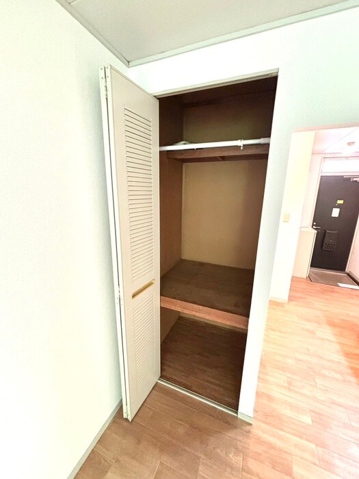物件内観写真10　(収納)