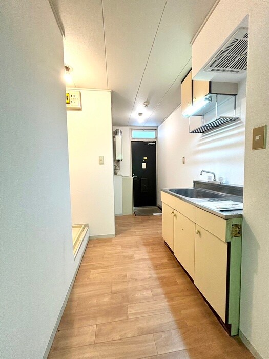 物件内観写真18　(廊下)