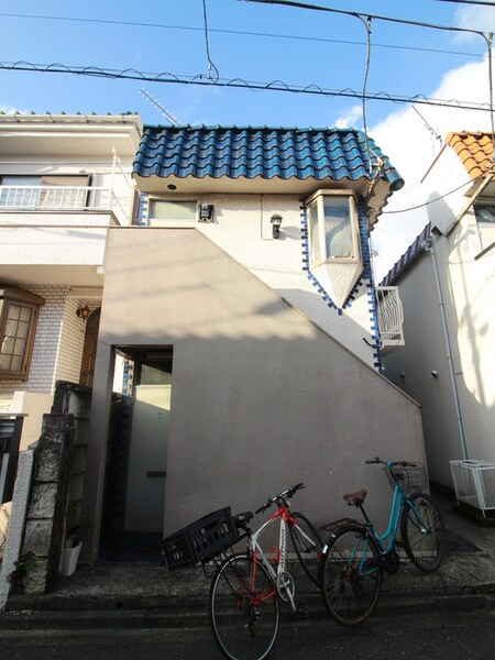 メゾンドール用賀Ａ棟外観写真