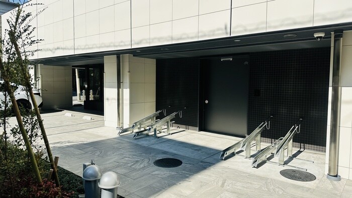 物件外観写真4　(駐車場)