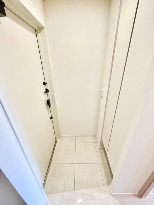 物件内観写真17　(玄関)