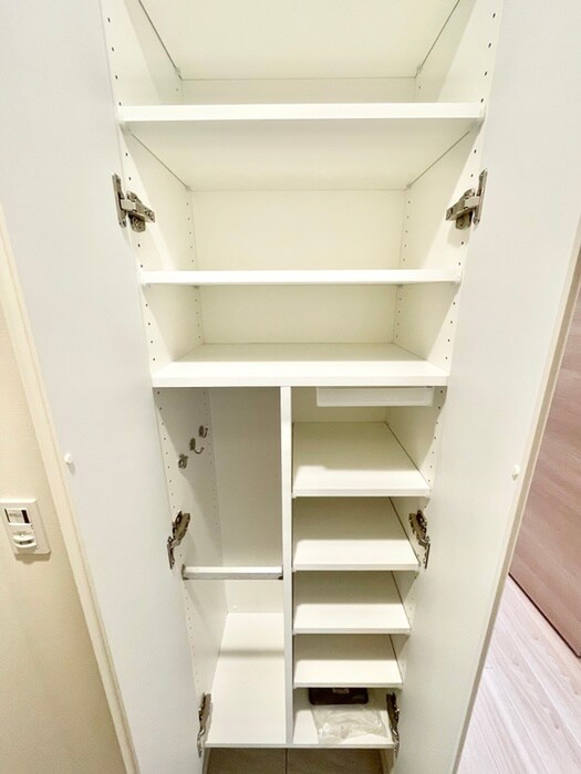 物件内観写真18　(靴箱)