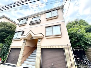 アイリスコ－ト外観写真
