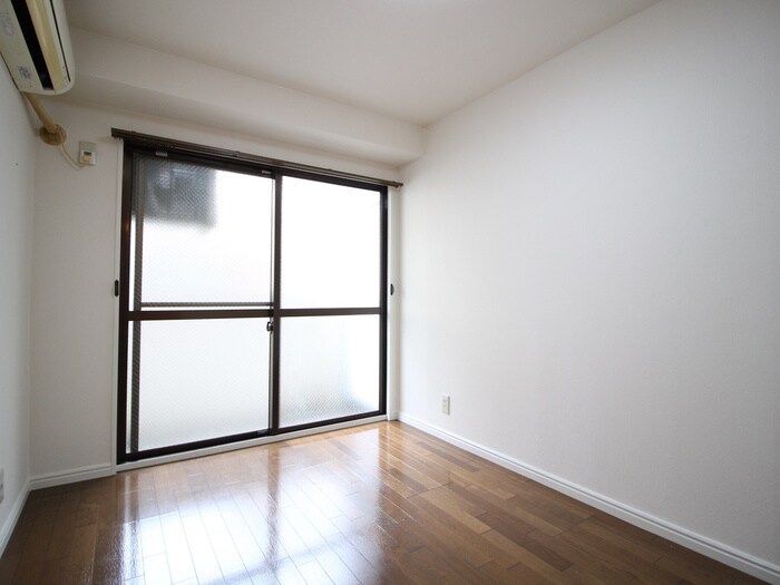 物件内観写真5　(居室)