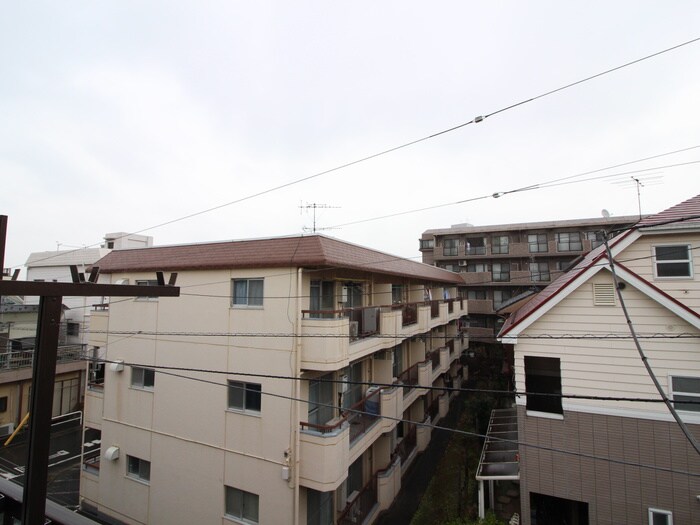 物件内観写真15　(室内からの展望)