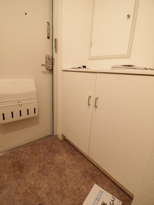 物件内観写真18　(靴箱)