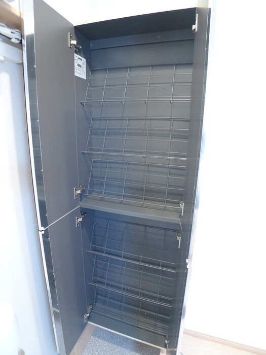 物件内観写真18　(靴箱)