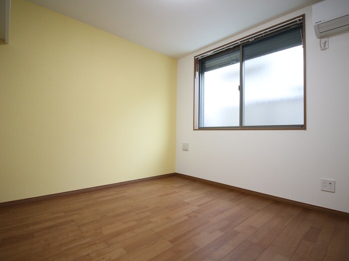 物件内観写真10　(居室)