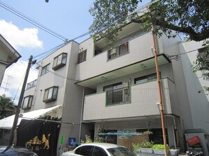 シャルムマロン2外観写真