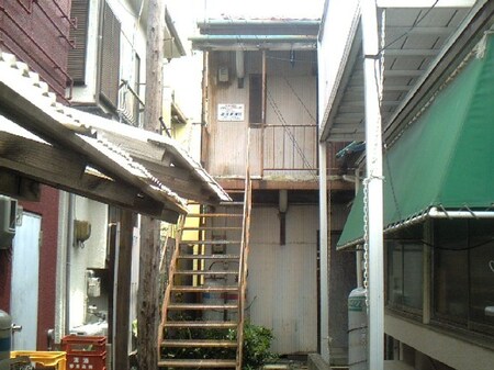 第１ペリ－荘外観写真