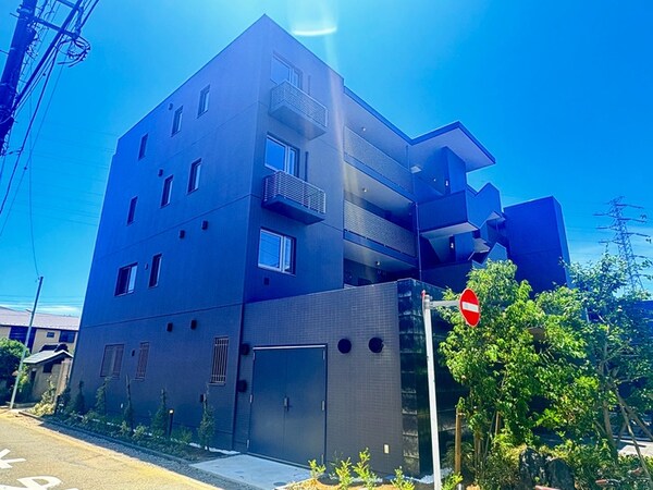 建築中