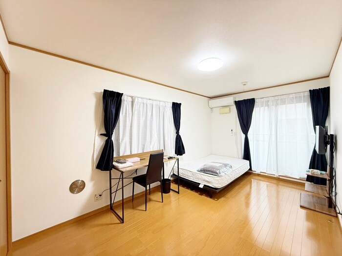 物件内観写真8　(居室)