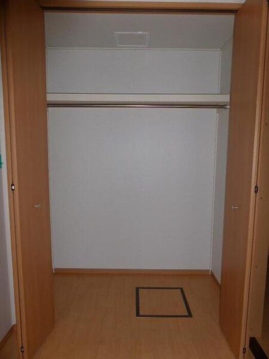 物件内観写真9　(収納)