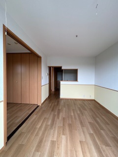 物件内観写真9　(居室)