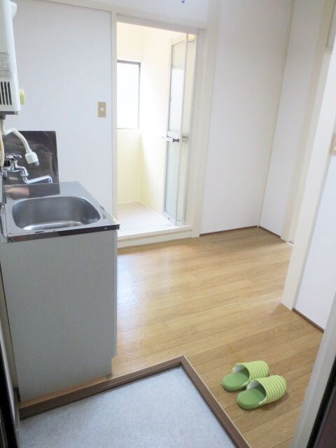 物件内観写真15　(玄関)