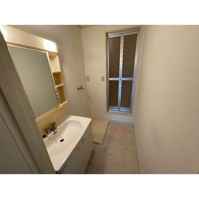 物件内観写真10　(洗面)