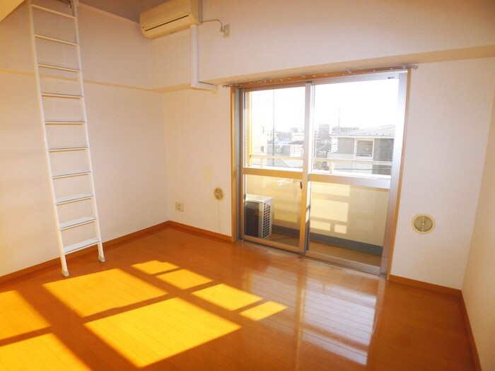 物件内観写真10　(居室)