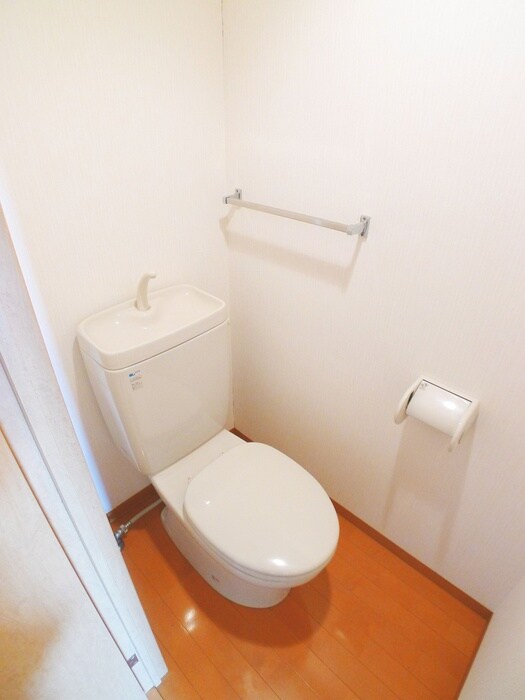 物件内観写真14　(トイレ)