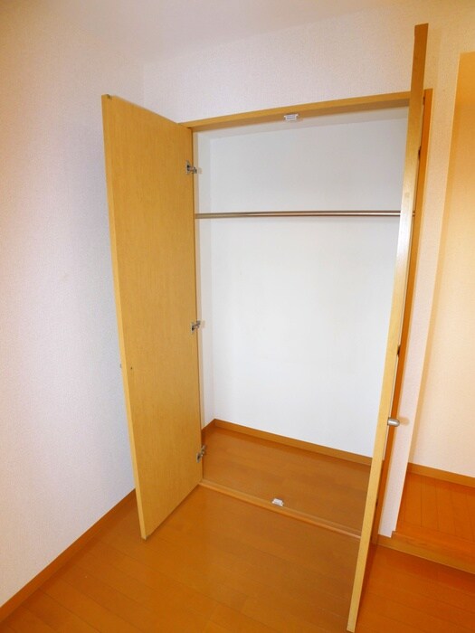 物件内観写真16　(収納)