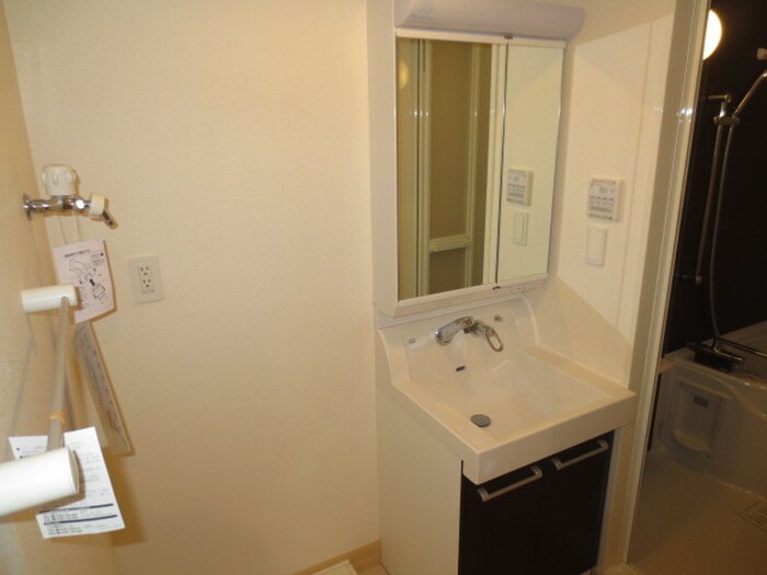 物件内観写真14　(洗面)