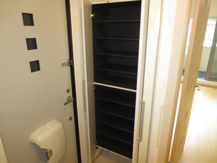 物件内観写真16　(靴箱)