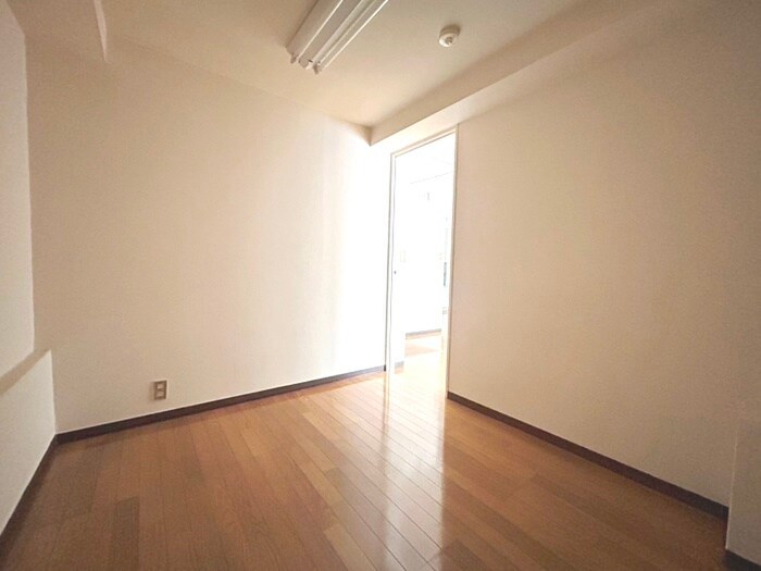 物件内観写真13　(居室)