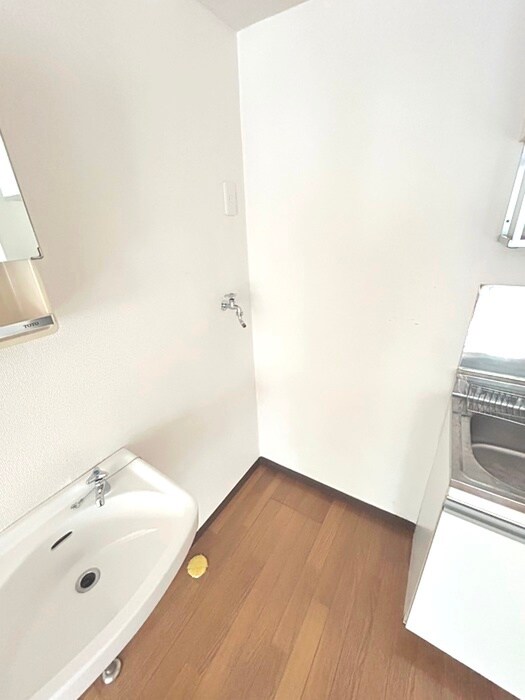 物件内観写真21　(洗濯機置場)