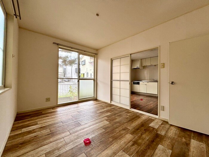 物件内観写真8　(居室)