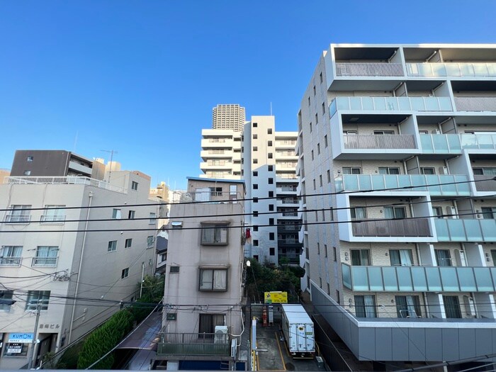 物件内観写真22　(室内からの展望)