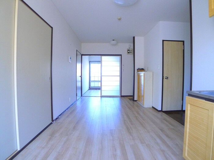 物件内観写真7　(居室)