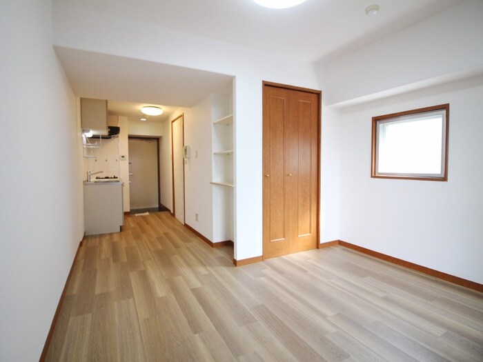 物件内観写真8　(居室)