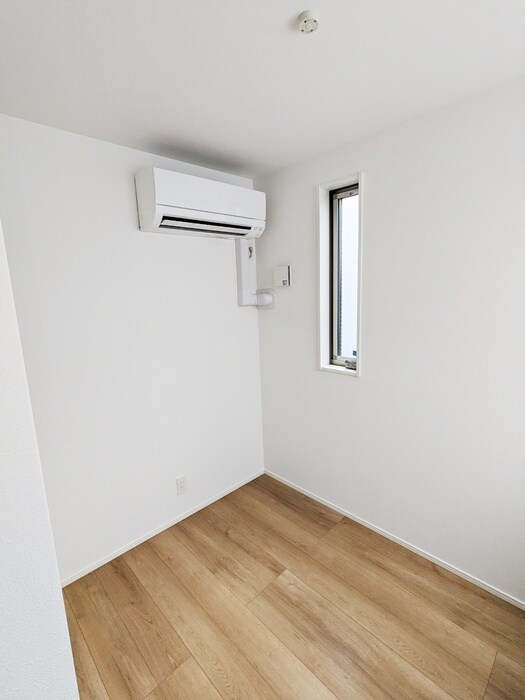 物件内観写真10　(居室)