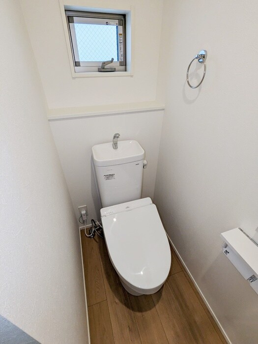 物件内観写真15　(トイレ)