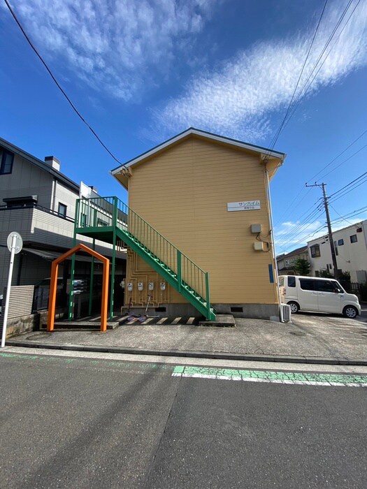 物件外観写真3　(外観写真)