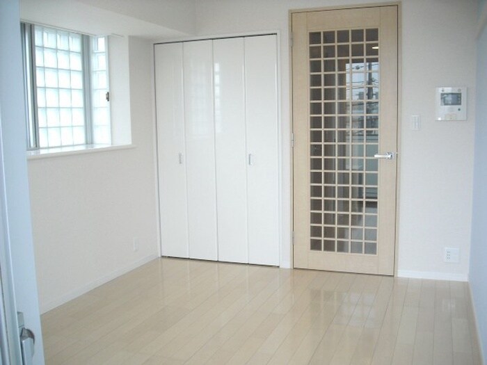 物件内観写真6　(居室)