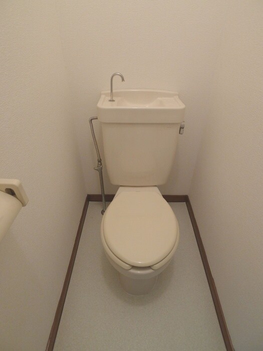 物件内観写真11　(トイレ)