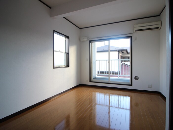 物件内観写真5　(居室)